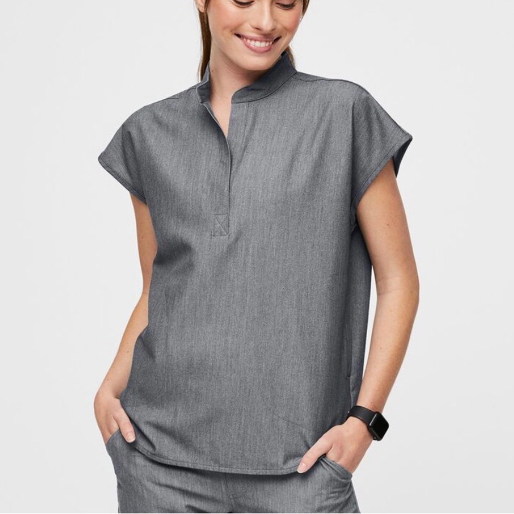 Figs Graphite Rafaela Oversized Scrub Top - Small